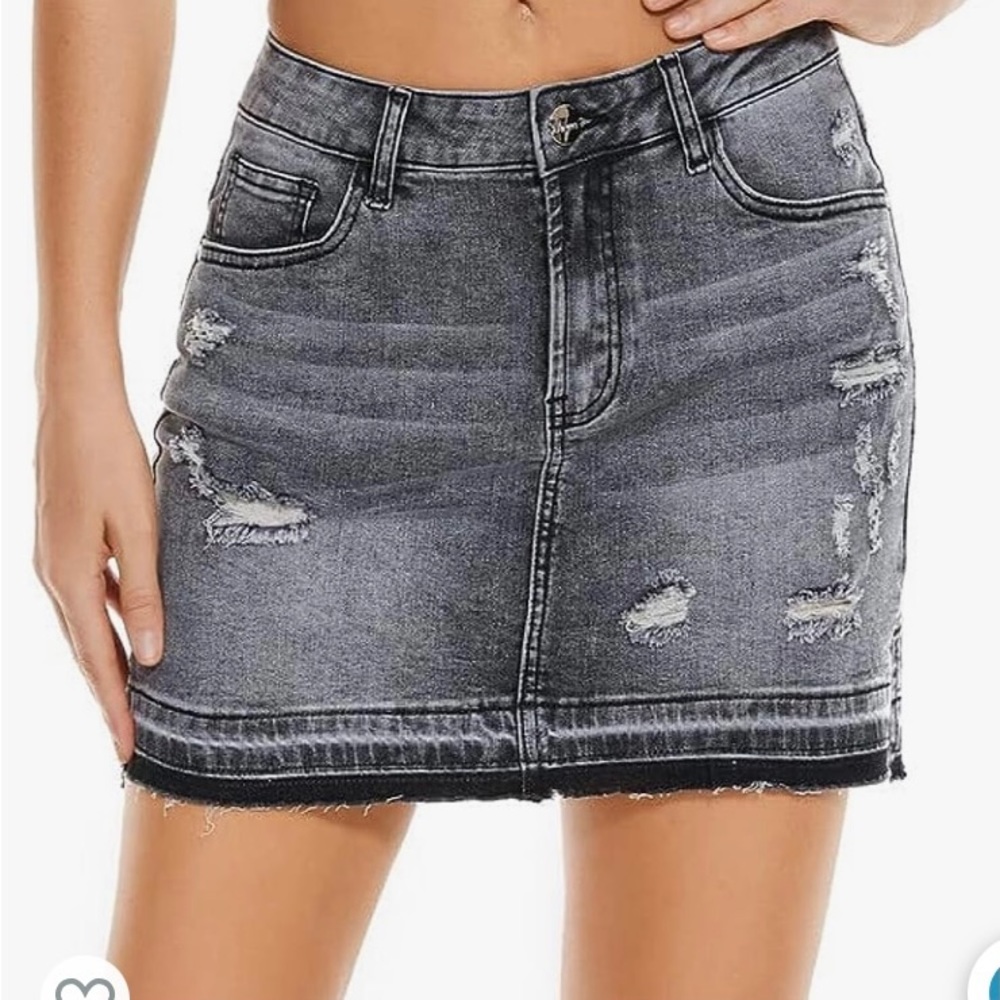 women’s mini jean skirt